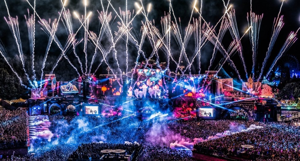 Tomorrowland invites fans to share messages on One World Radio