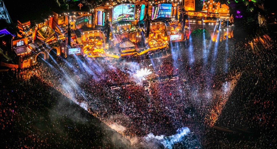 Tomorrowland share full line-up for virtual festival