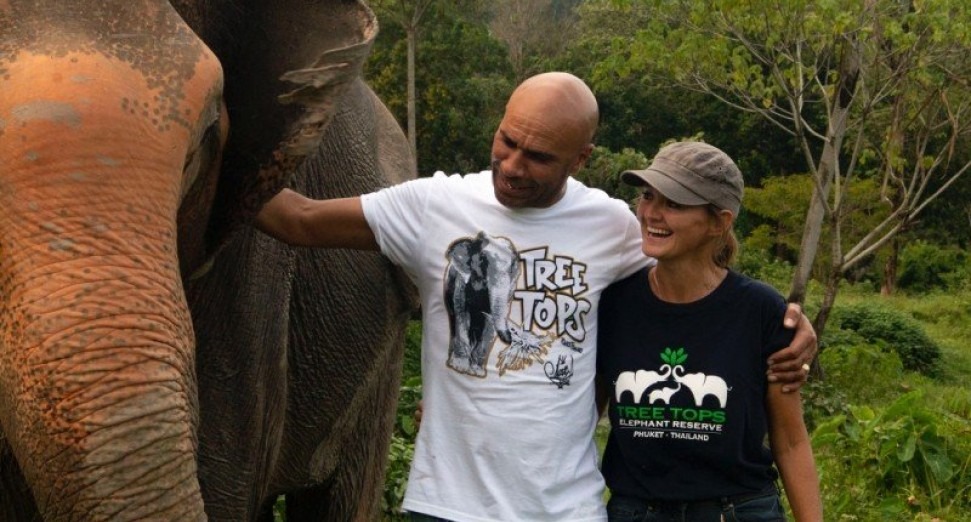 Goldie designs graffiti-style t-shirt to raise funds for endangered elephant reserve