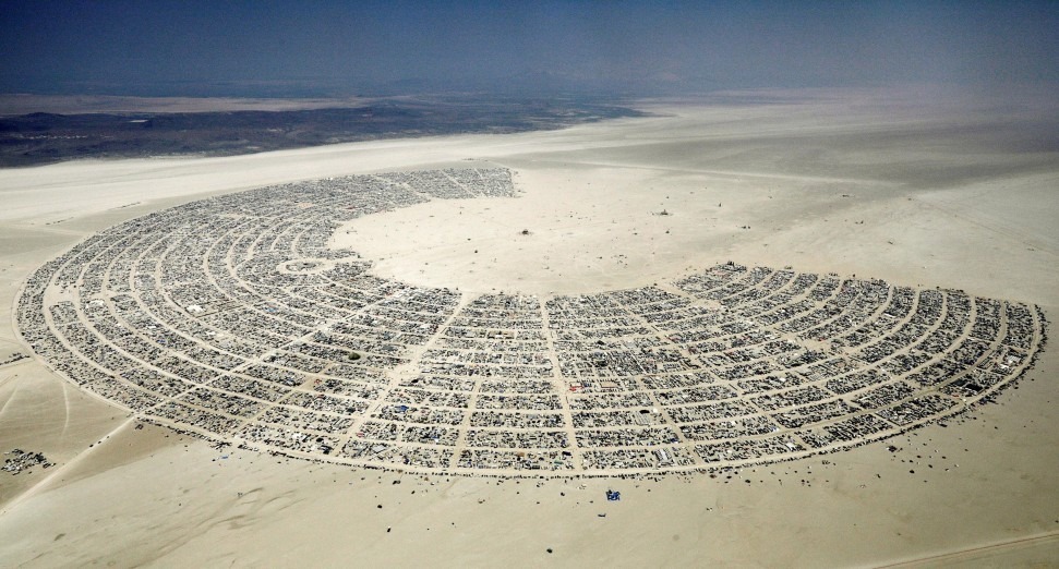 Hundreds gather at Burning Man site despite cancellation