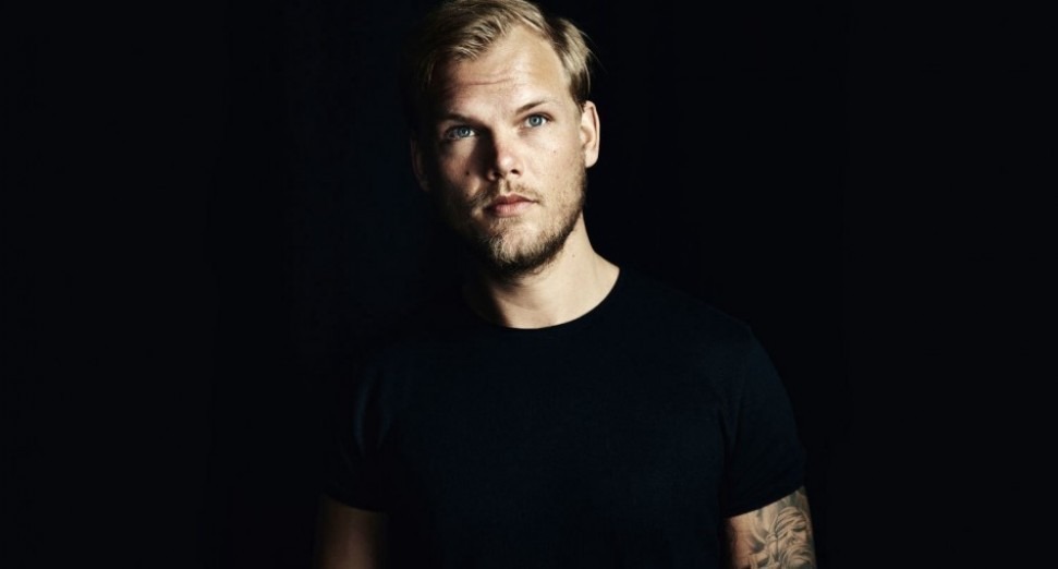 An official Avicii biography will be released in 2021