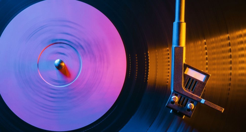 Vinyl sales in U.S. hit all-time high with almost 1.3 million records sold in one week
