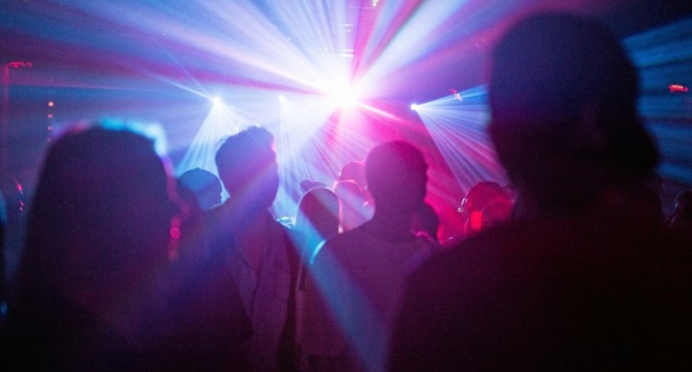 Berlin to ease restrictions on nightclubs this week