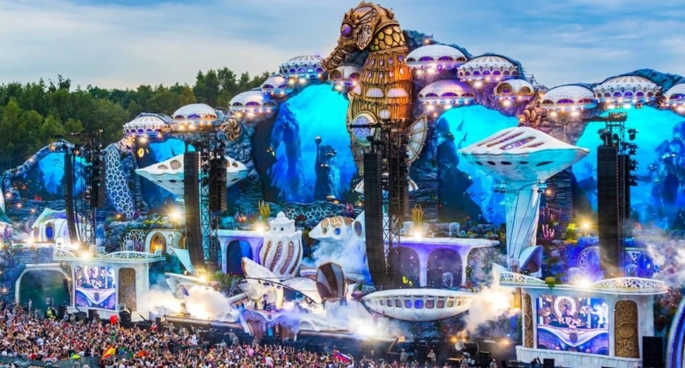 You can now rewatch every set from Tomorrowland’s virtual festival