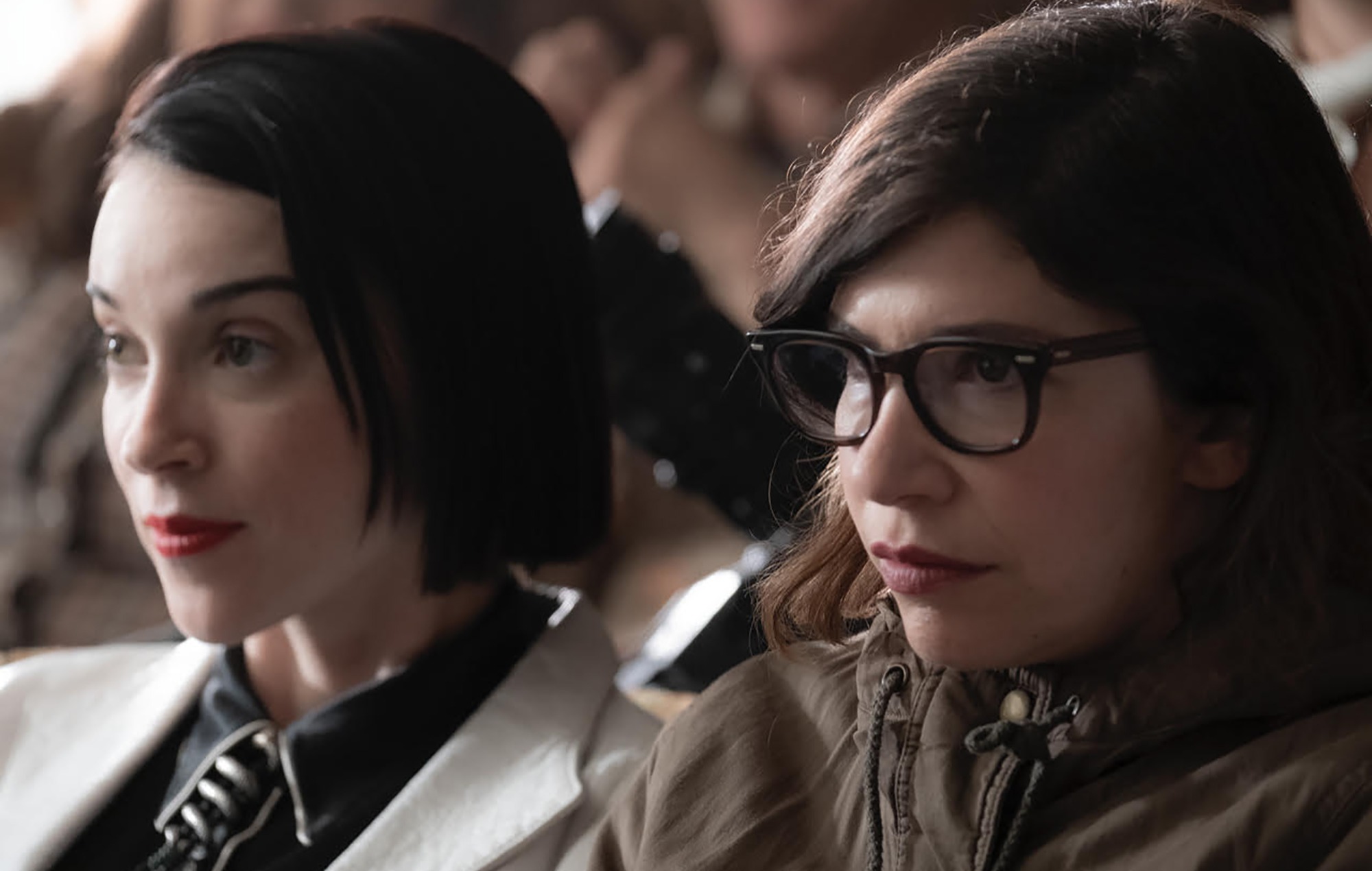 Inside St. Vincent and Carrie Brownstein’s surrealist meta-doc ‘The Nowhere Inn’