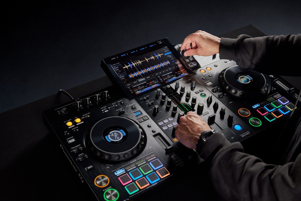 Serato DJ Pro adds support for Pioneer DJ XDJ-RX3