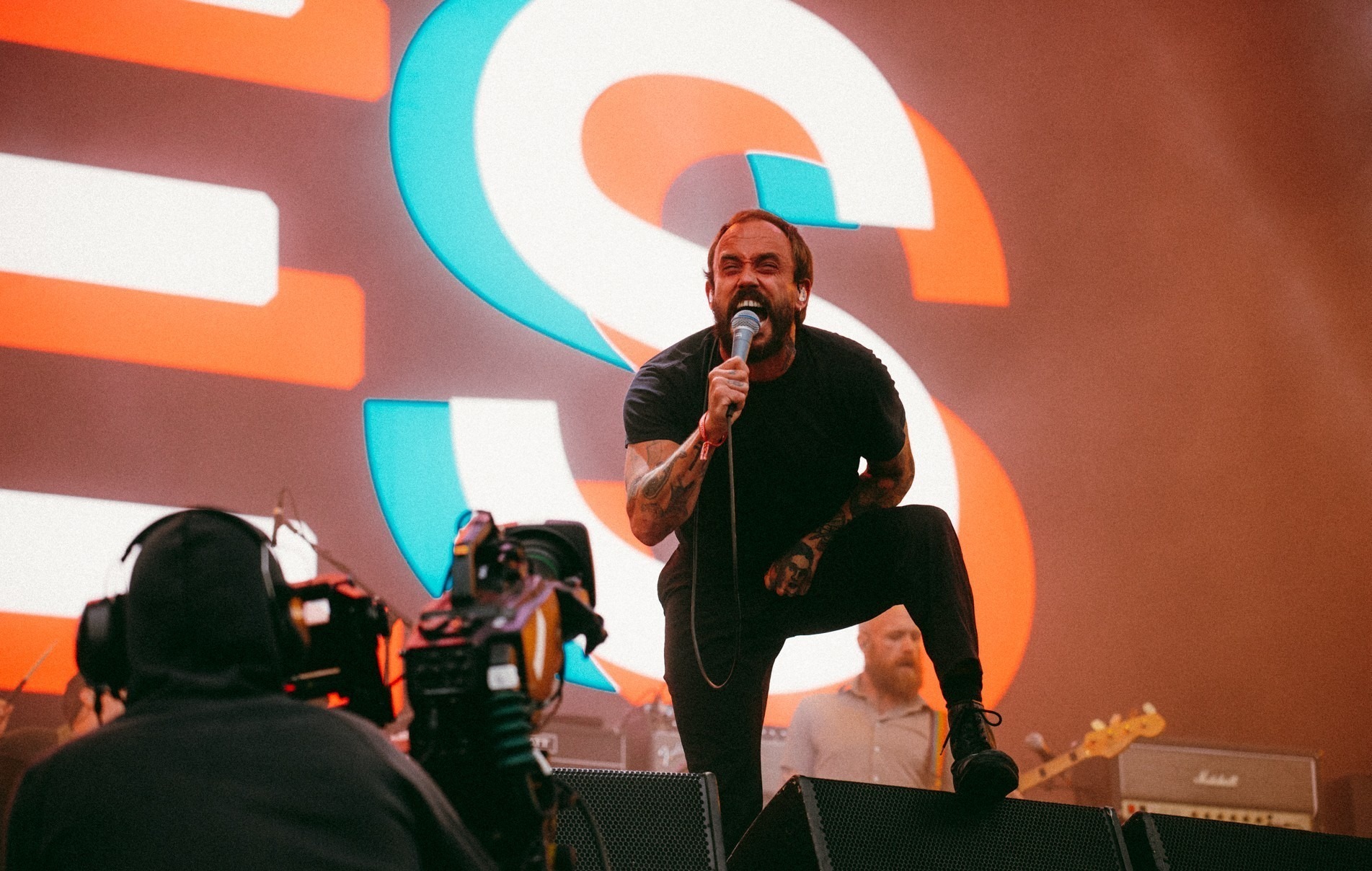 IDLES at Glastonbury 2022: “We want to headline the Pyramid Stage, but when we’re worthy”