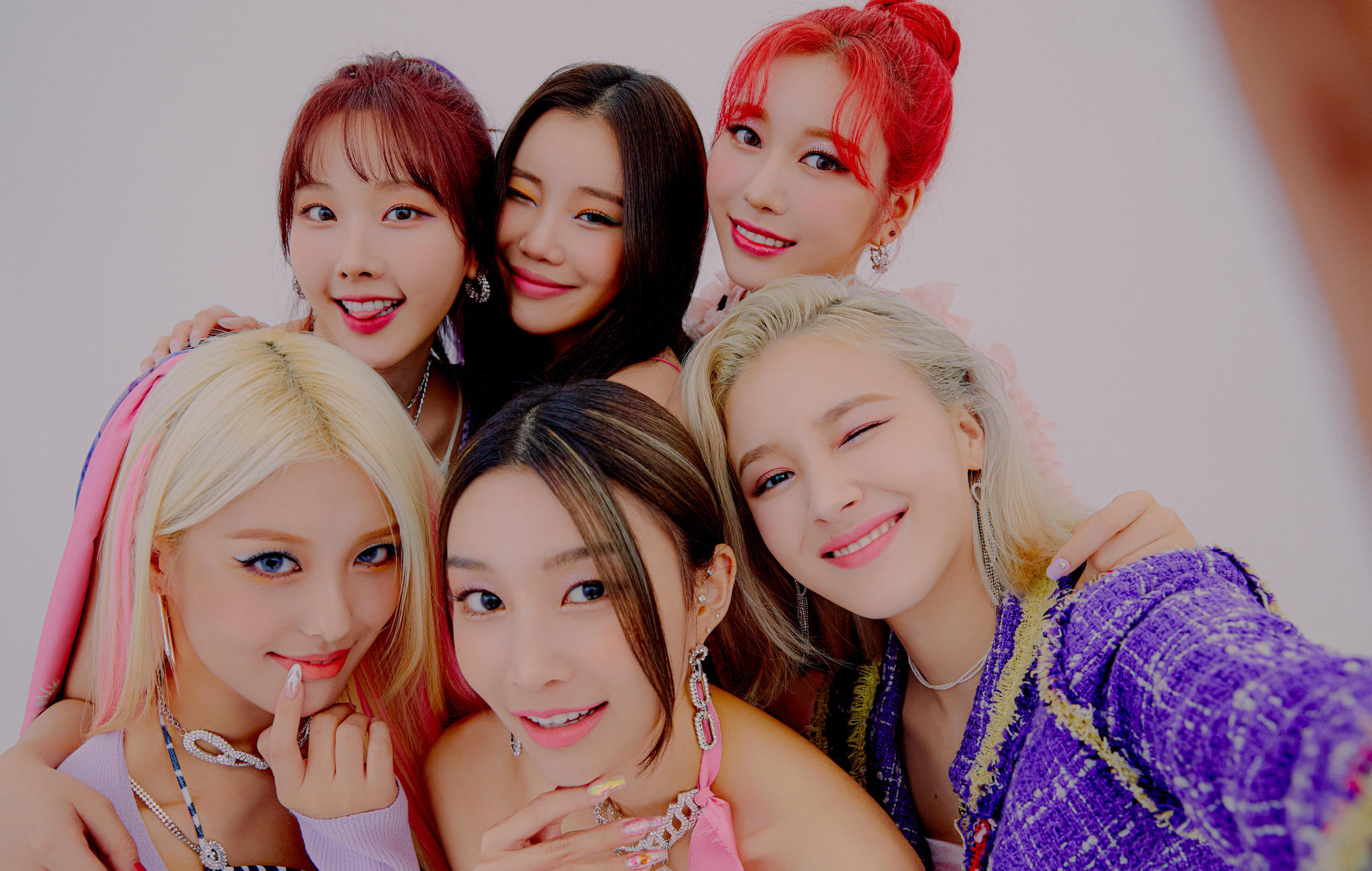 K-pop girl group MOMOLAND personally confirm disbandment