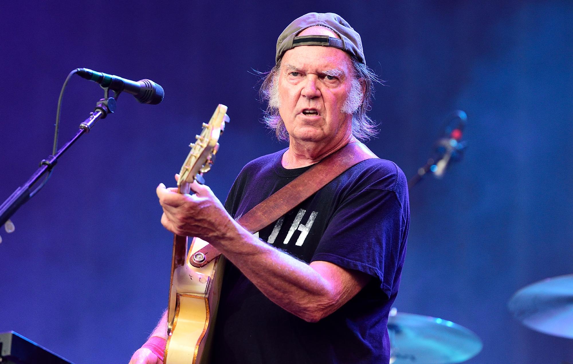 Watch Neil Young perform live for the first time in over four years