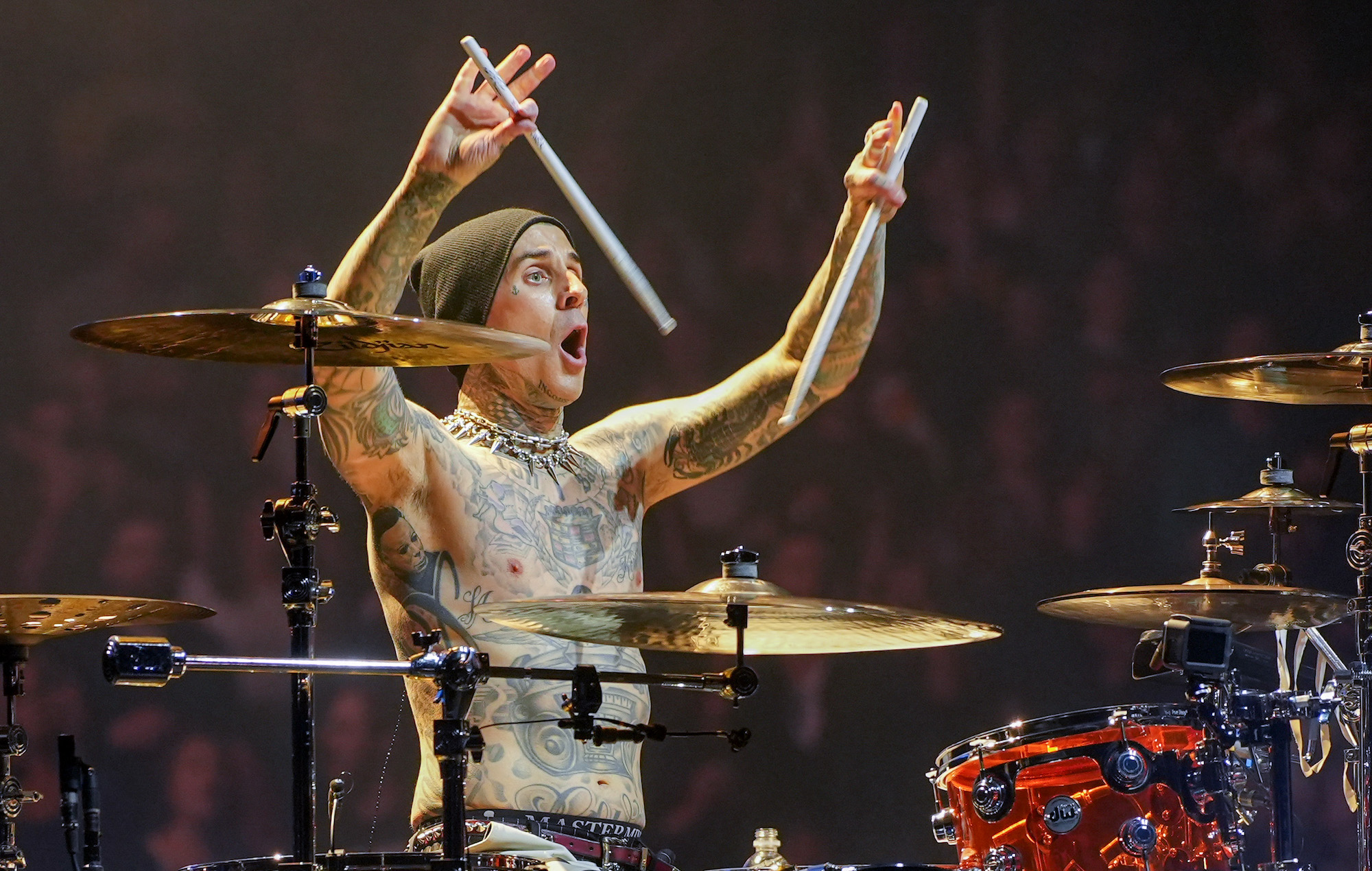 Travis Barker tests positive for COVID-19 ahead of Blink-182’s Portugal show