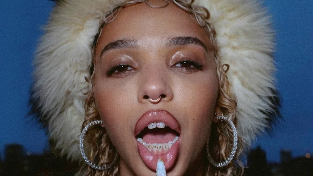 FKA twigs previews new music at Valentino’s Paris Fashion Week Show: Listen