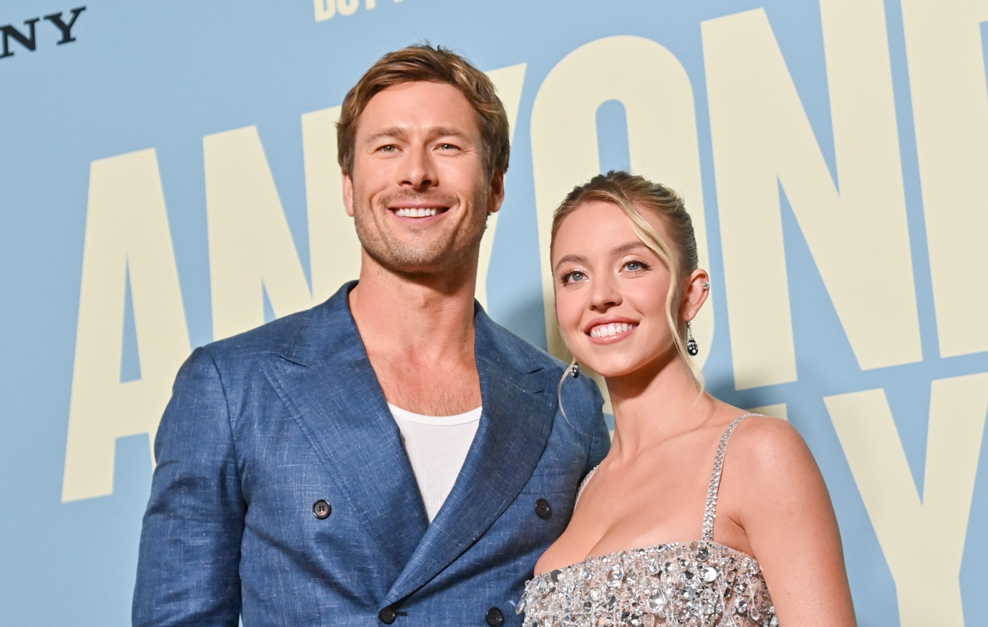 Glen Powell says he “almost died” filming nude scene with Sydney Sweeney