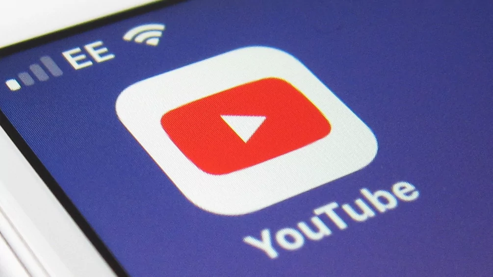YouTube in talks with major labels over AI music licensing deal