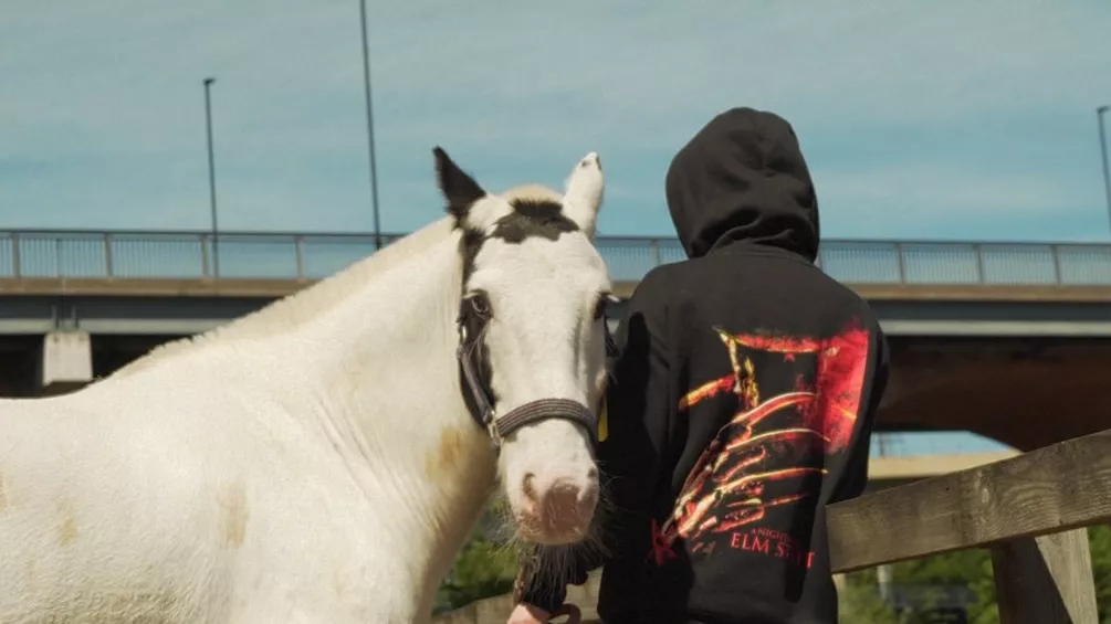 Batu soundtracks documentary on young inner city horse riders in Newcastle, Stepney Western