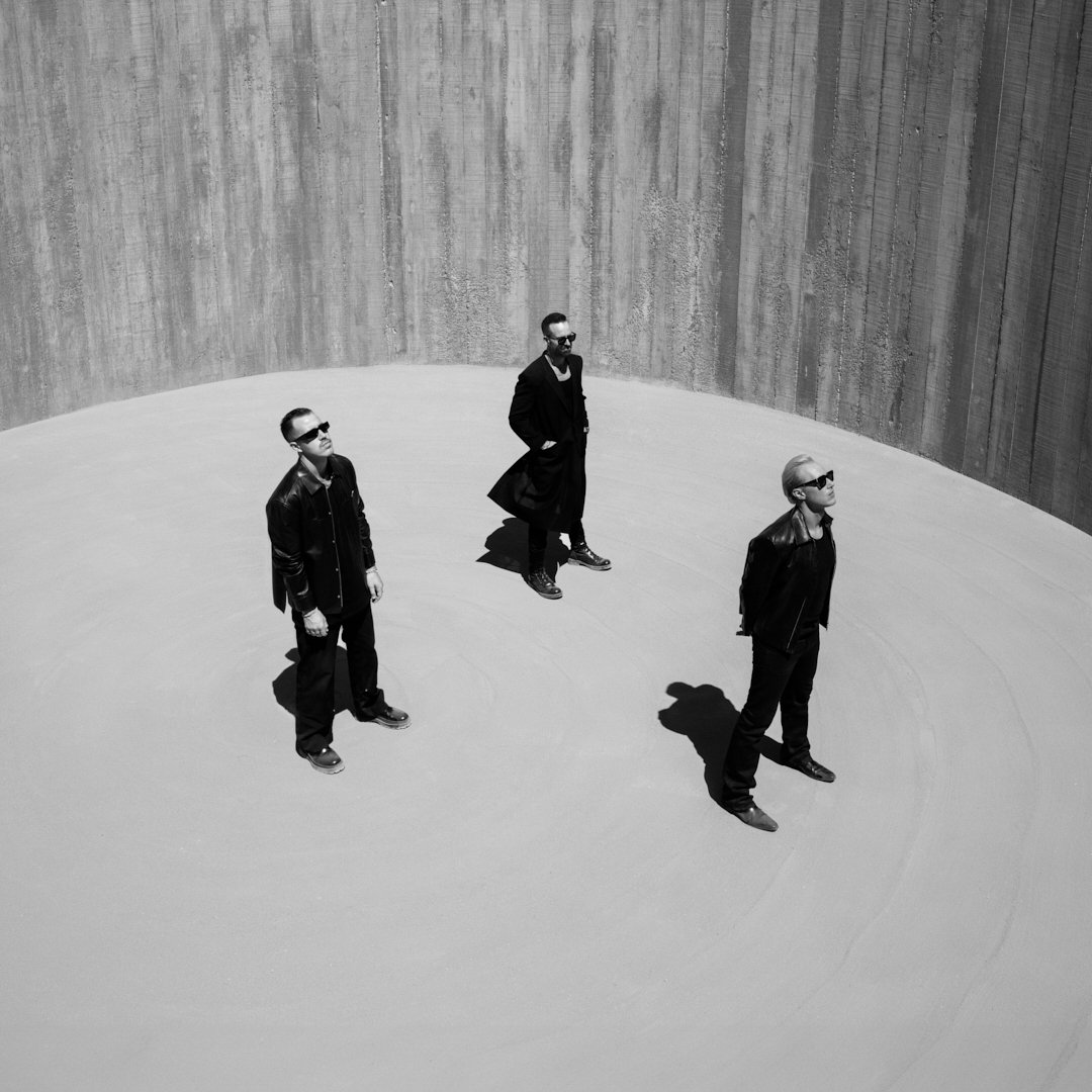 RÜFÜS DU SOL unveil their Inhale / Exhale Remixed album